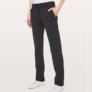 AVAILABLE- Lululemon On The Fly Pant